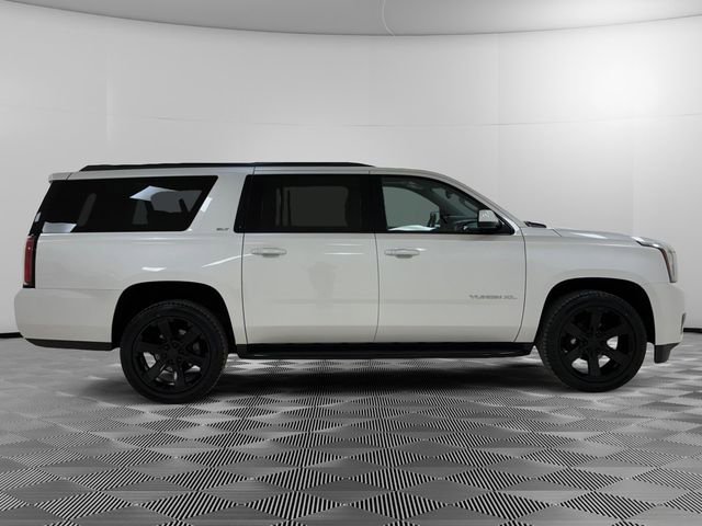 Used 2019 GMC Yukon XL SLT w/ Graphite Performance Edition AWD/4WD image 2