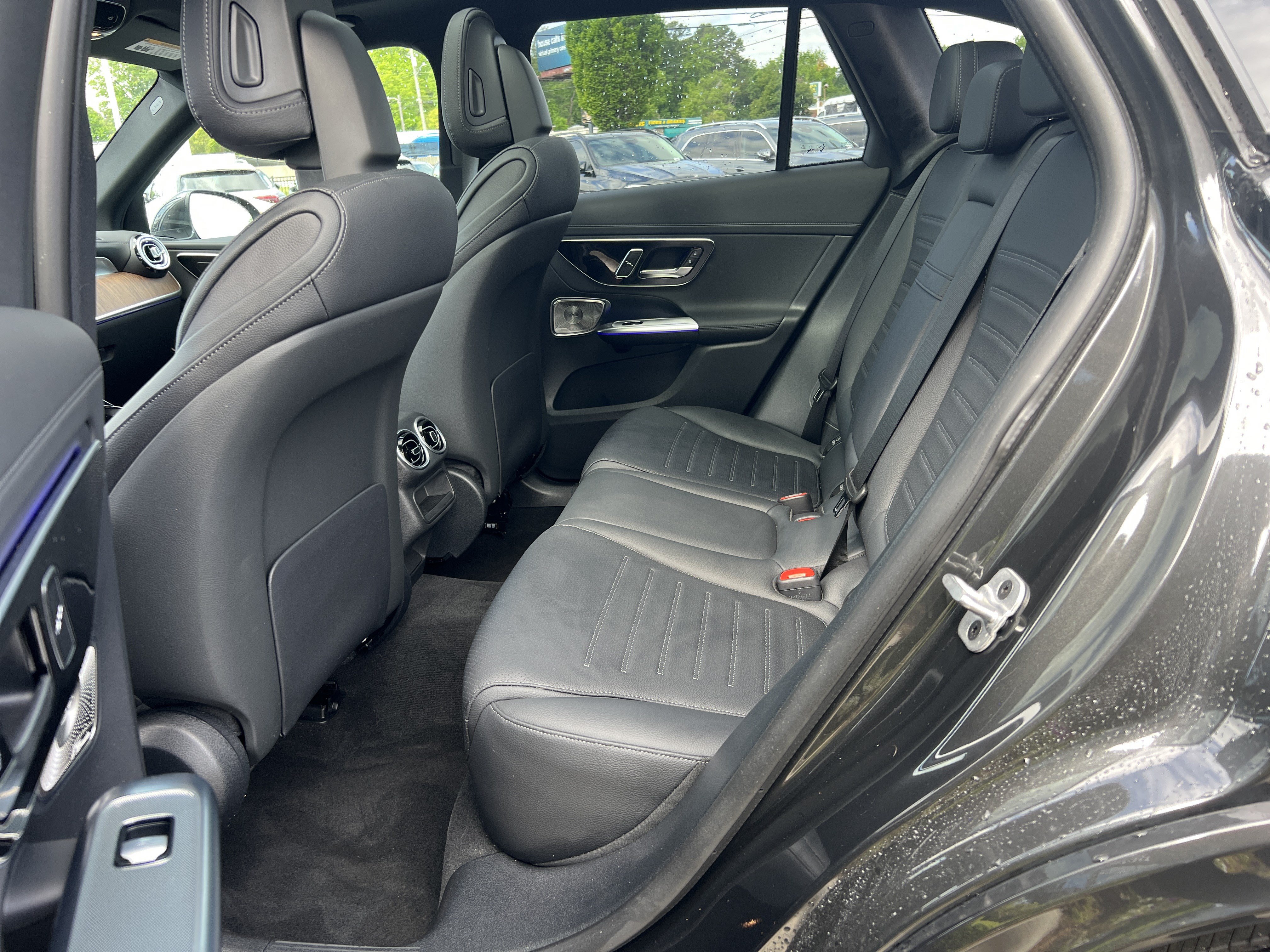 Certified 2025 Mercedes-Benz GLC 300 4MATIC image 32