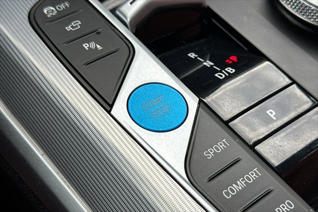 Used 2023 BMW i4 eDrive35 image 21