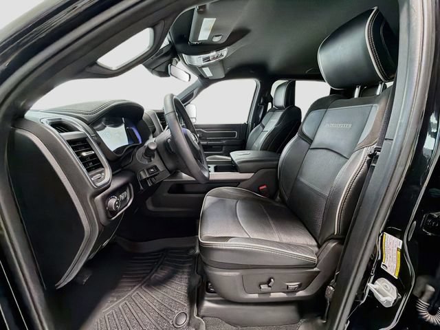 Used 2025 RAM 2500 Laramie AWD/4WD image 17