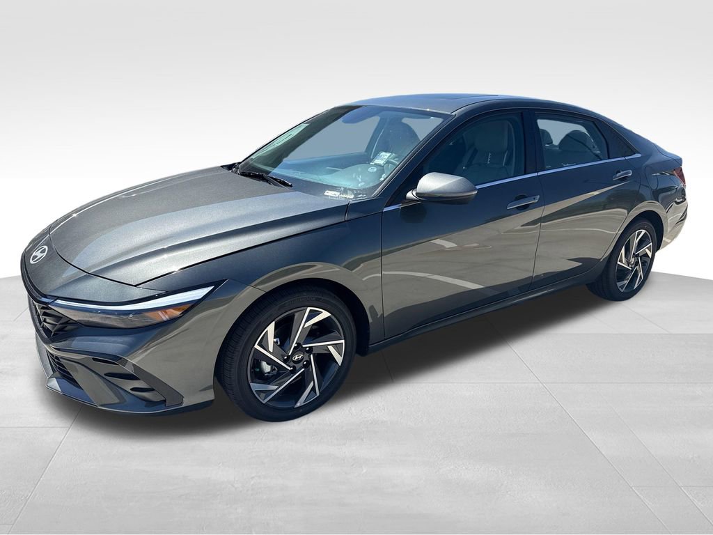 New 2026 Hyundai Elantra Limited FWD image 1