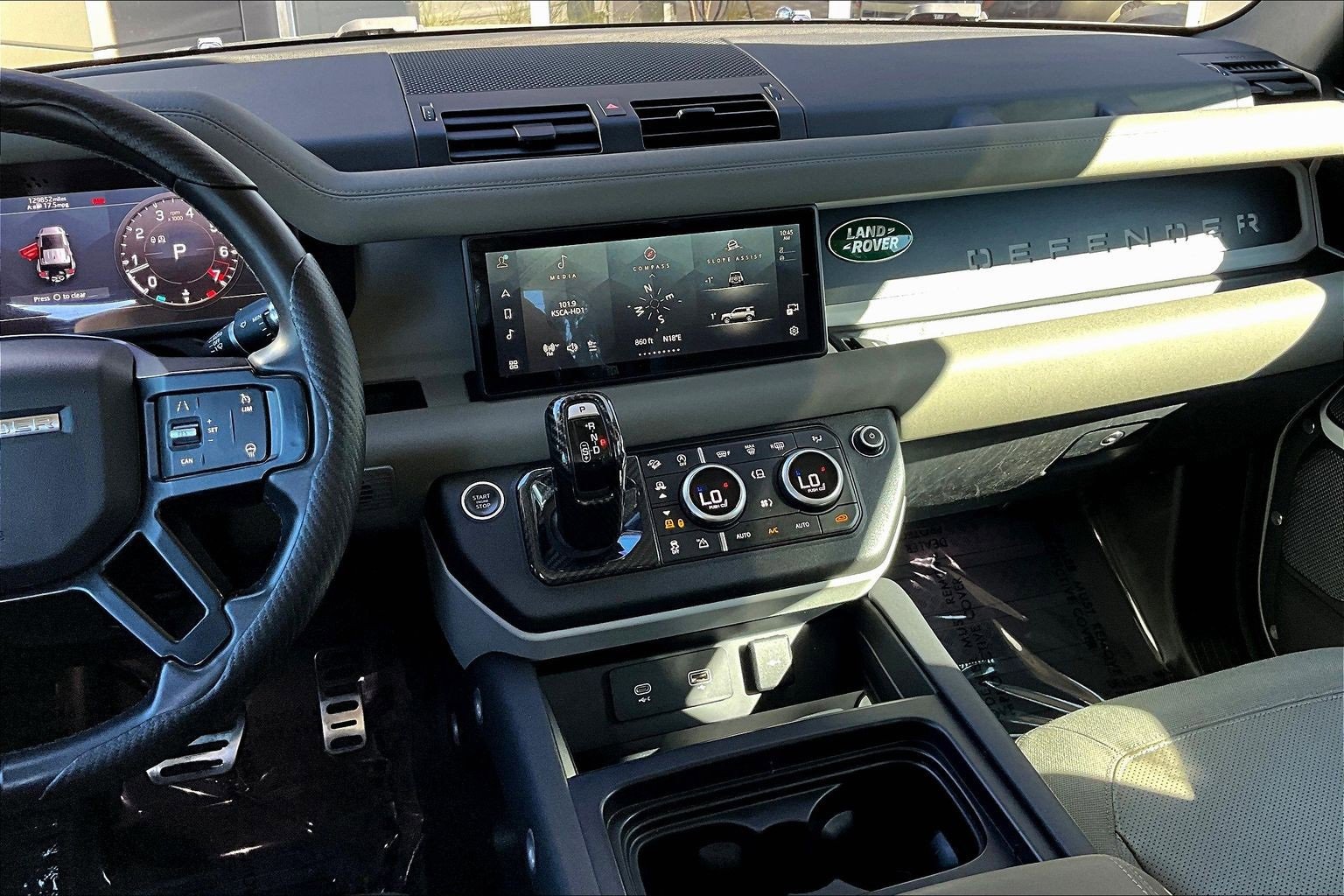 Used 2020 Land Rover Defender 110 S image 6