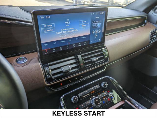 Used 2024 Lincoln Navigator Reserve image 20