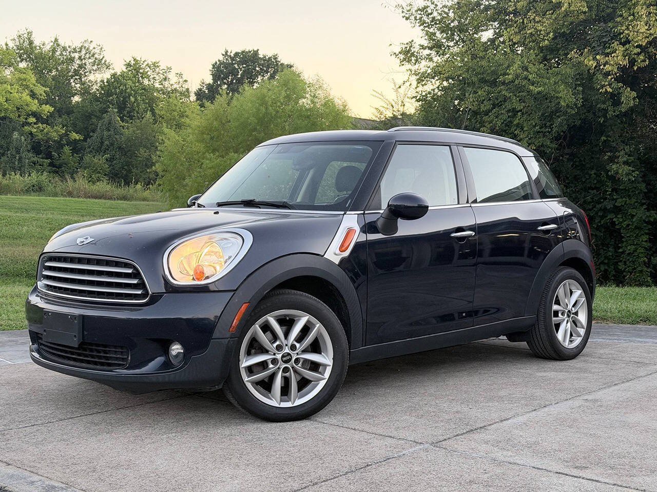 Used 2014 MINI Cooper Countryman FWD image 1