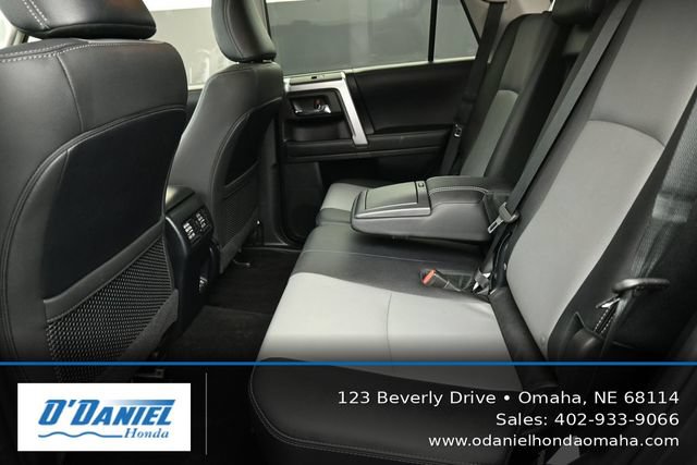 Used 2022 Toyota 4Runner SR5 Premium w/ Moonroof Package AWD/4WD image 36