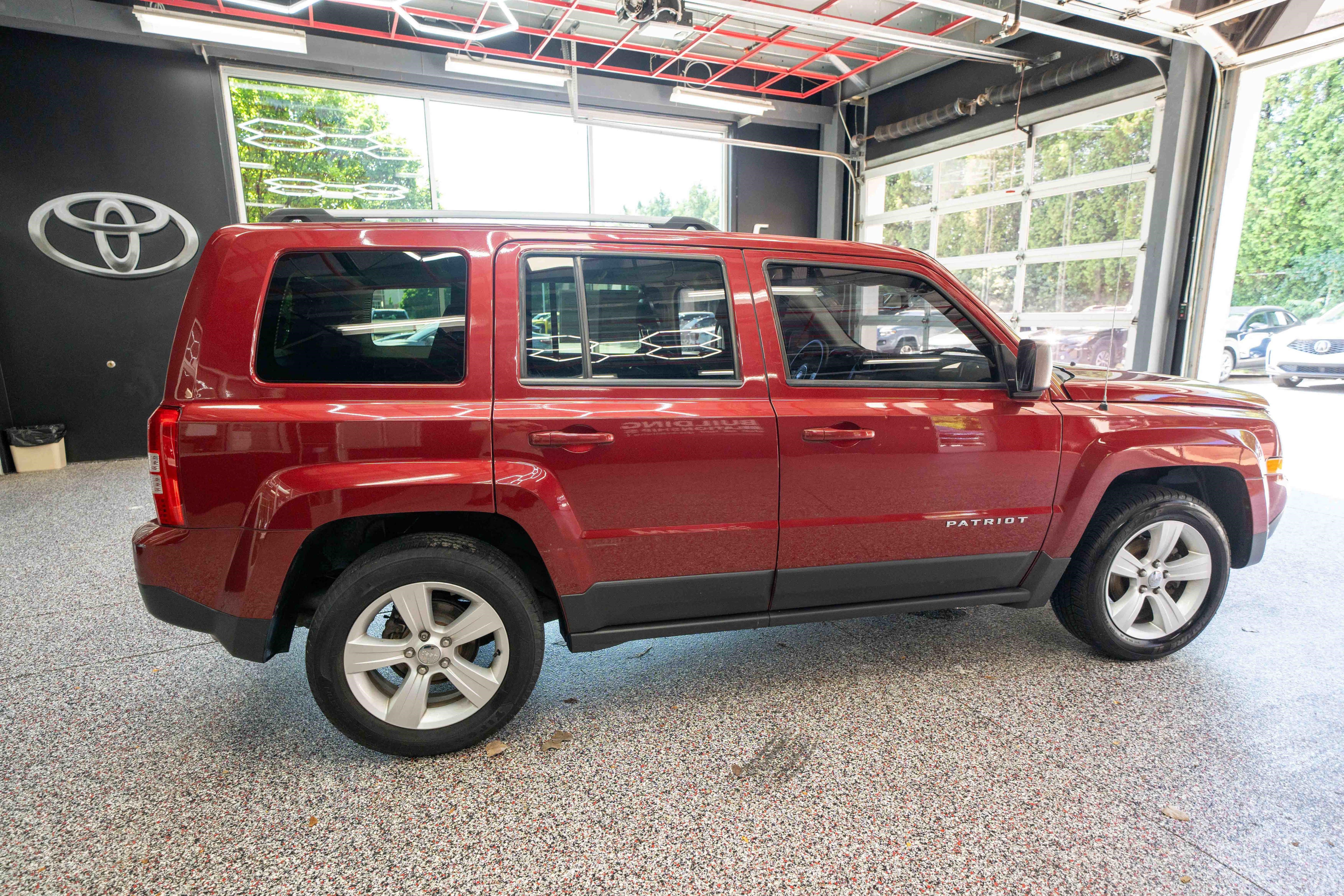 Used 2014 Jeep Patriot Limited FWD image 4