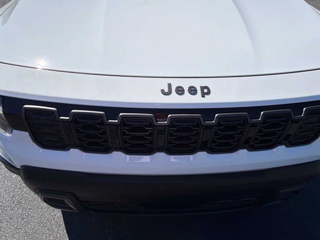 Used 2026 Jeep Cherokee Limited AWD/4WD image 30