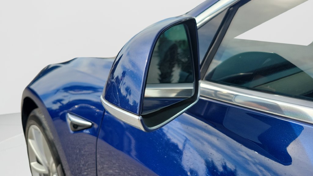 Used 2018 Tesla Model 3 Long Range RWD image 27