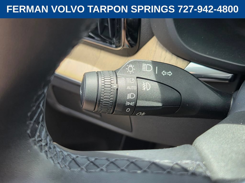 New 2026 Volvo XC60 B5 Plus w/ Protection Package Premier AWD/4WD image 31