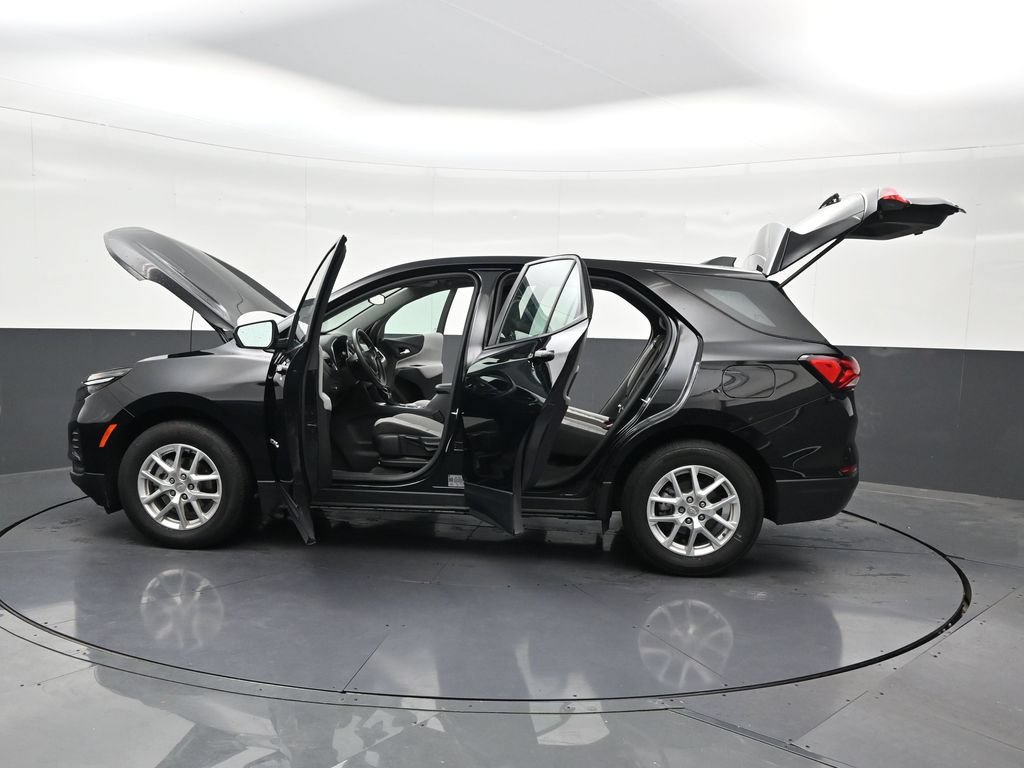 Used 2024 Chevrolet Equinox LS w/ Driver Confidence II Package FWD image 33