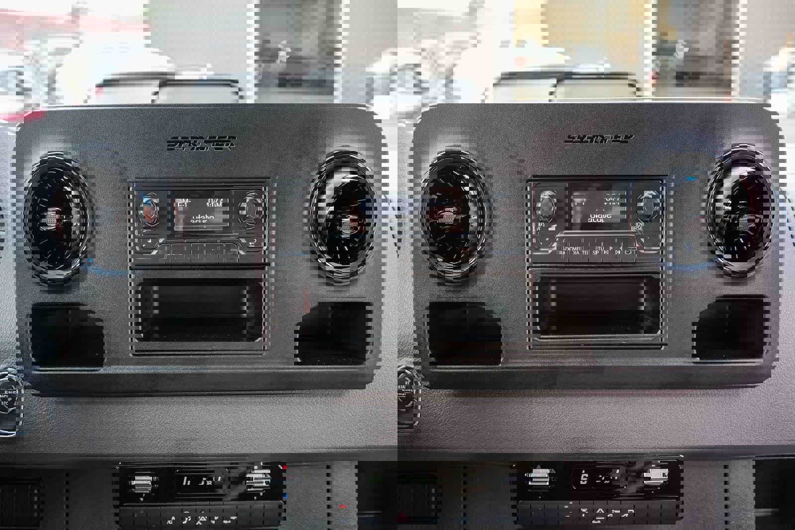 Used 2025 Mercedes-Benz Sprinter 2500 image 16