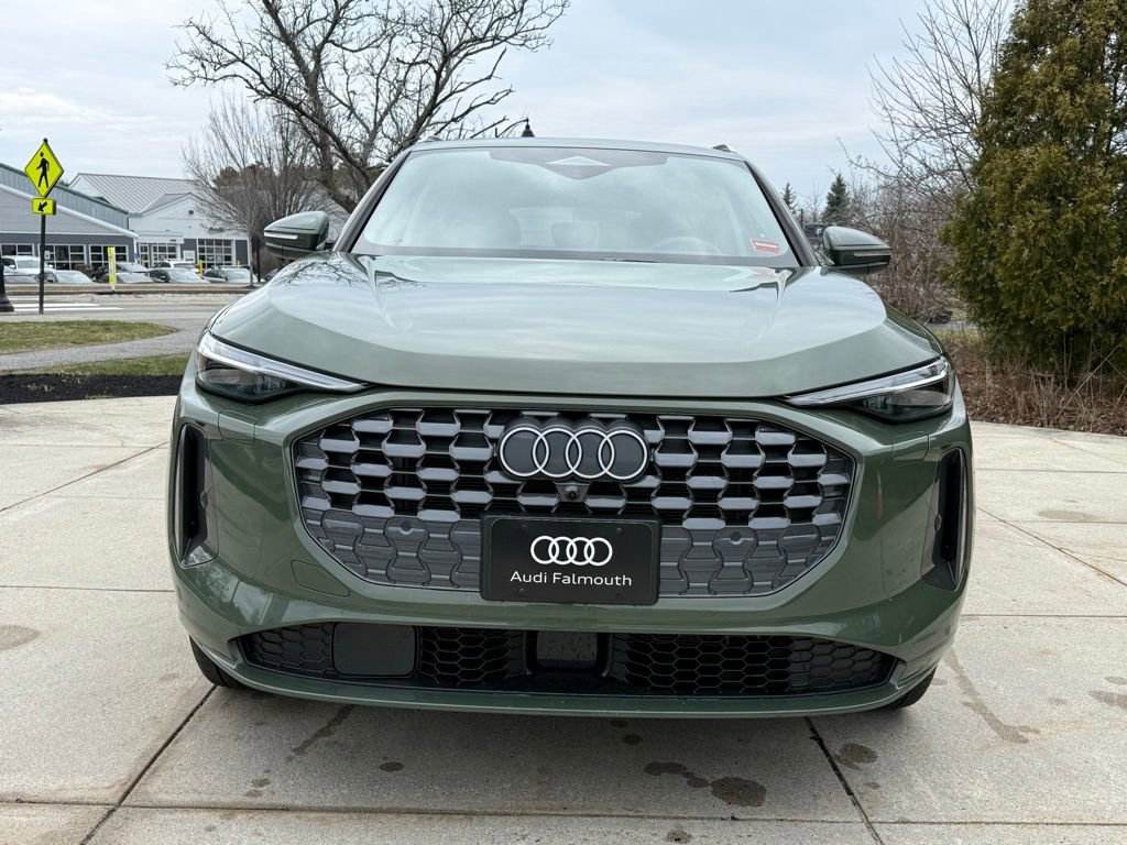 Used 2025 Audi Q5 Premium Plus w/ Premium Plus AWD/4WD image 3