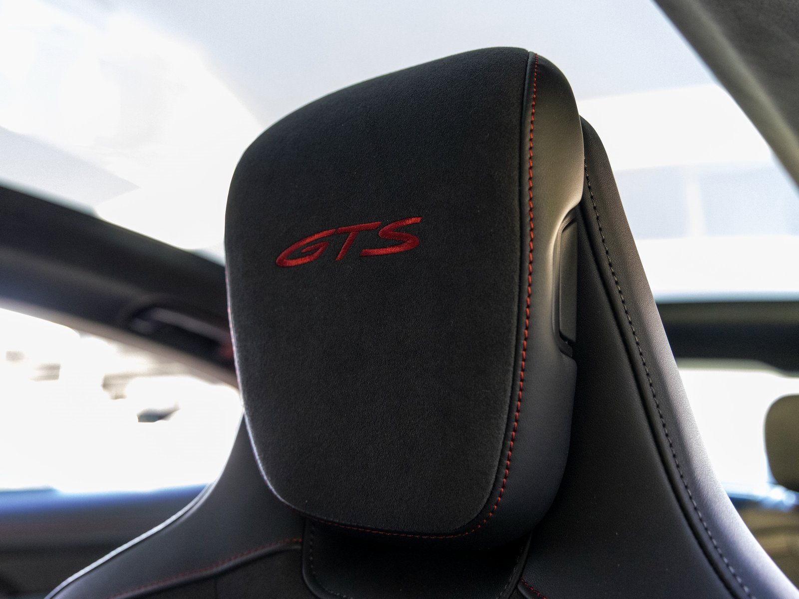 New 2025 Porsche Taycan GTS image 26