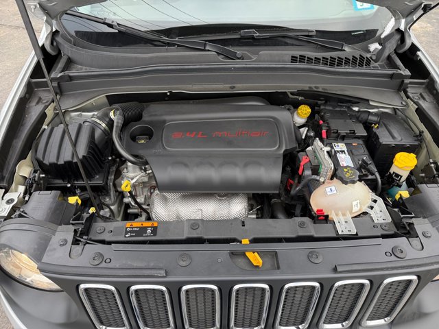 Used 2017 Jeep Renegade Sport w/ Power & Air Group image 39