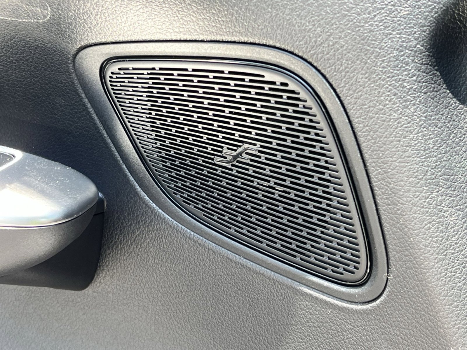 Certified 2025 Mercedes-Benz GLC 300 4MATIC image 34