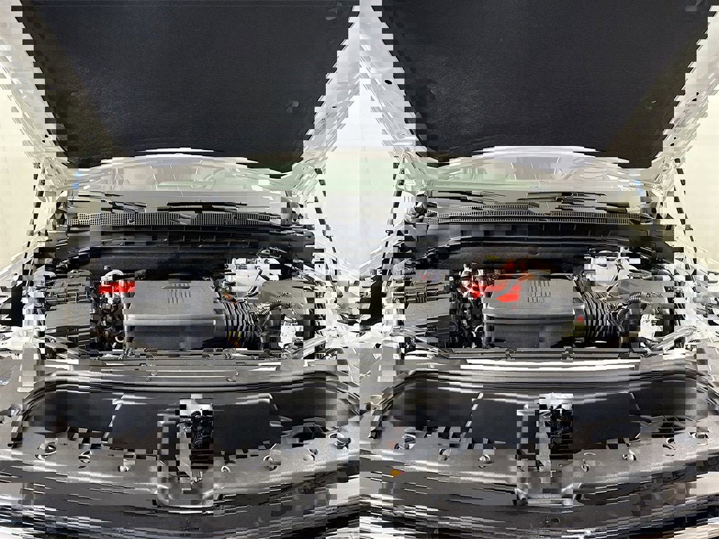 New 2025 Chevrolet Suburban Premier image 27