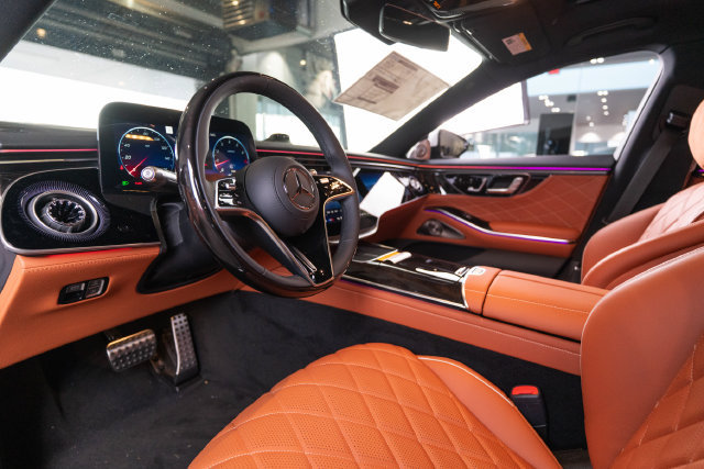 New 2027 Mercedes-Benz S 580 4MATIC Sedan image 4