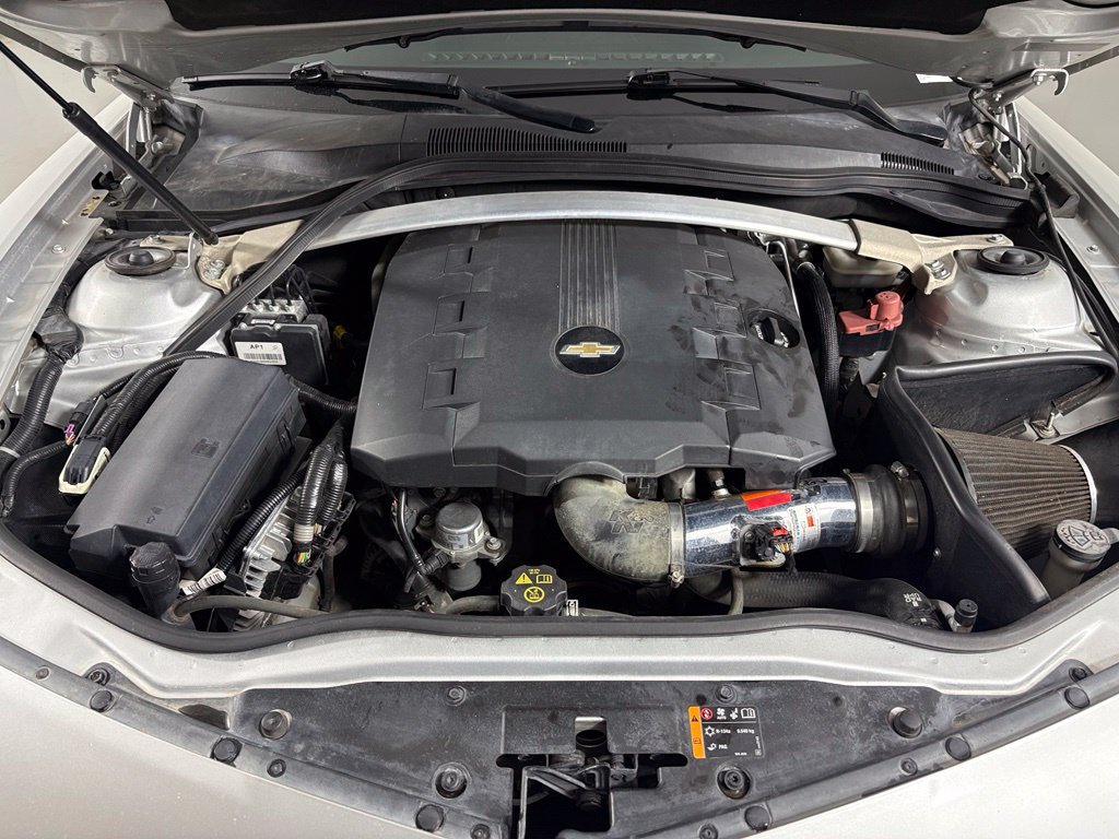 Used 2015 Chevrolet Camaro LT RWD image 35