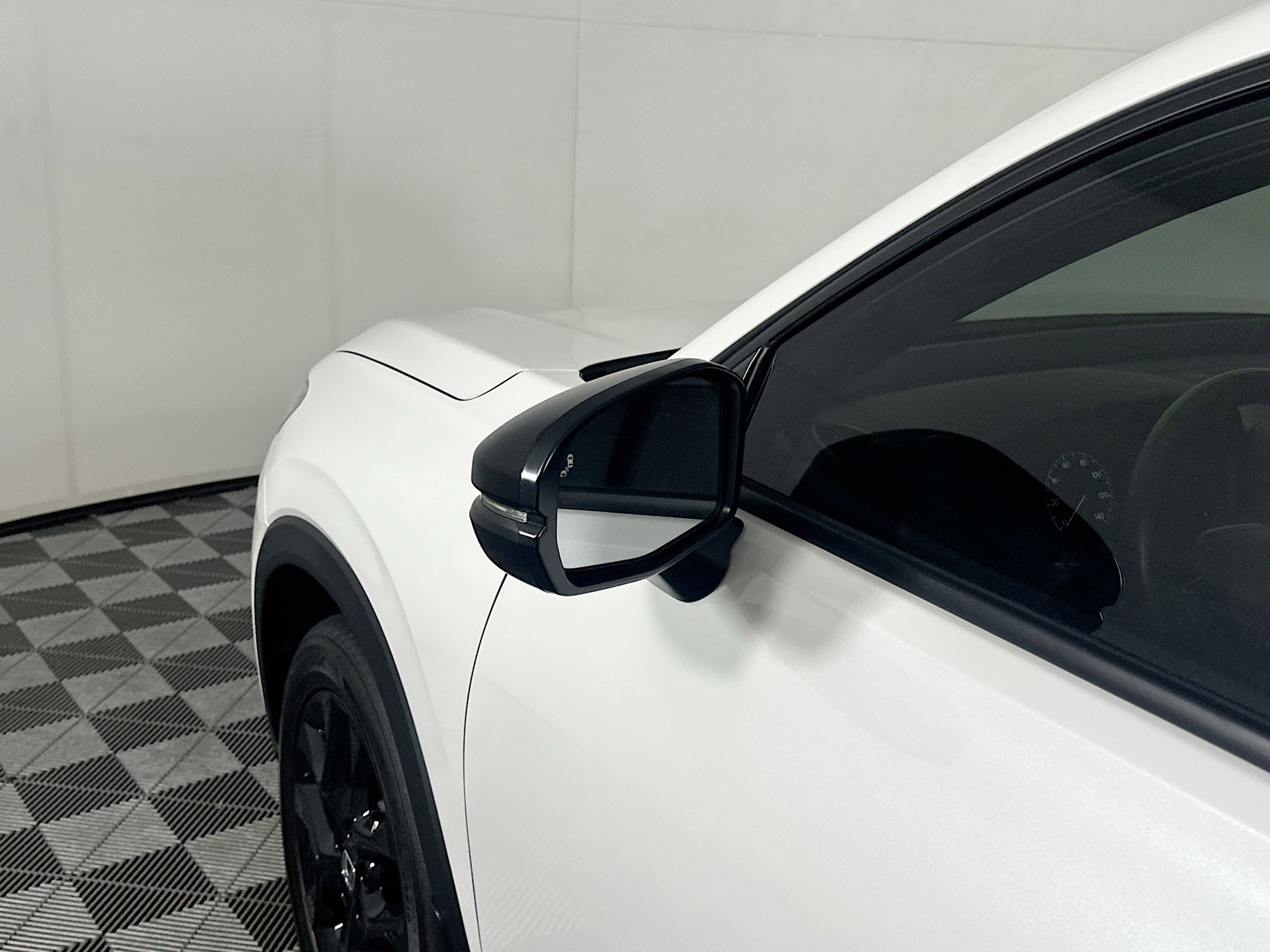 Used 2025 Honda HR-V Sport image 16