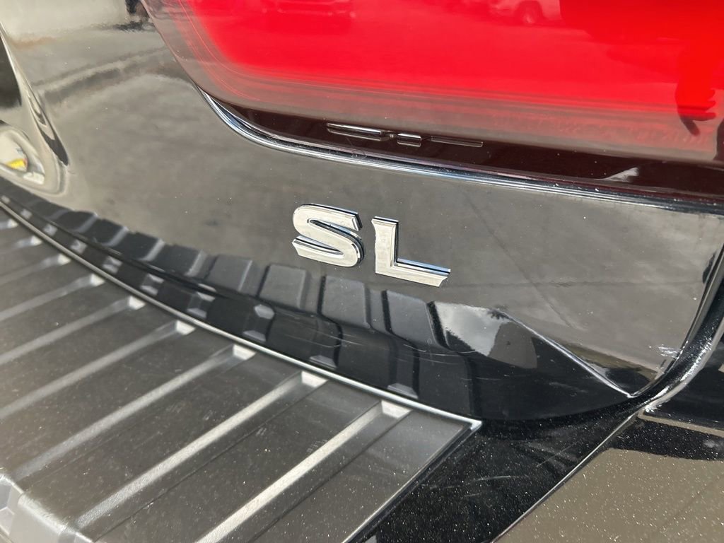 Used 2022 Nissan Armada SL w/ Captain's Chairs Package image 24