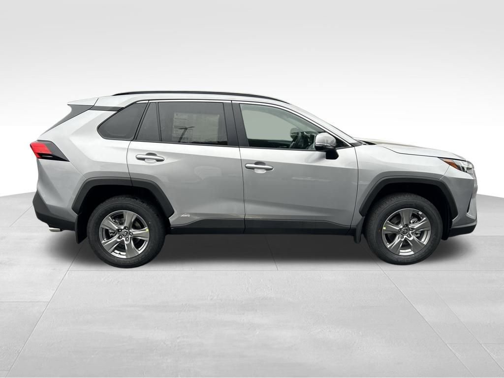 New 2025 Toyota RAV4 XLE image 6