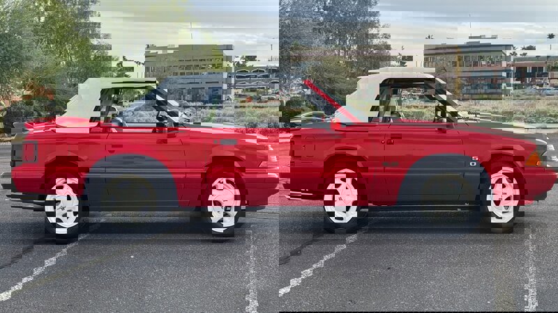 Used 1992 Ford Mustang LX image 26