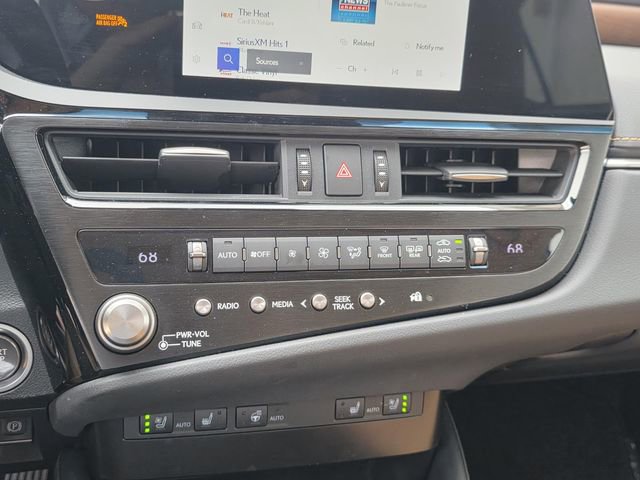 Certified 2024 Lexus ES 350 w/ Premium Package image 19