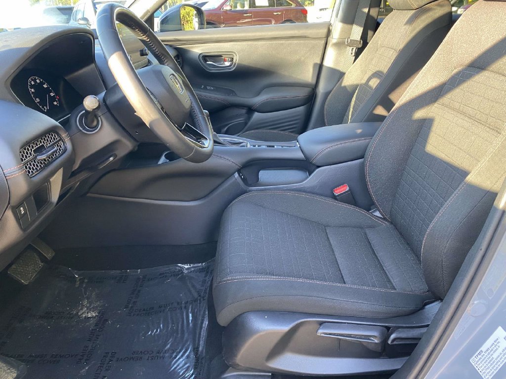 Used 2024 Honda HR-V Sport image 12