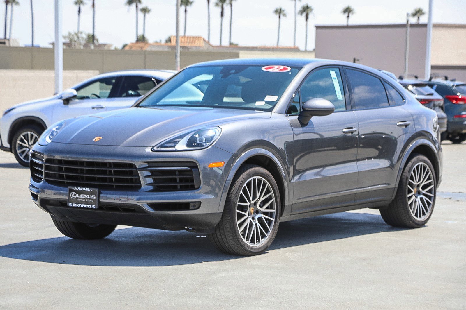 Used 2022 Porsche Cayenne Coupe image 3