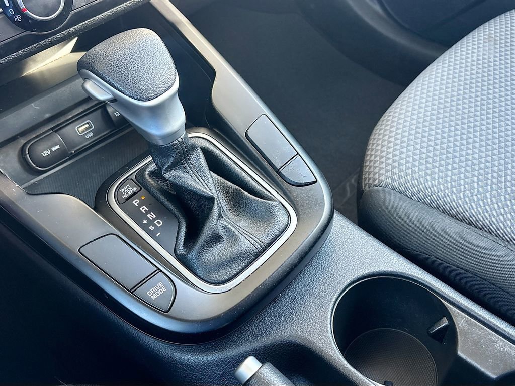 Used 2023 Kia Soul LX image 16