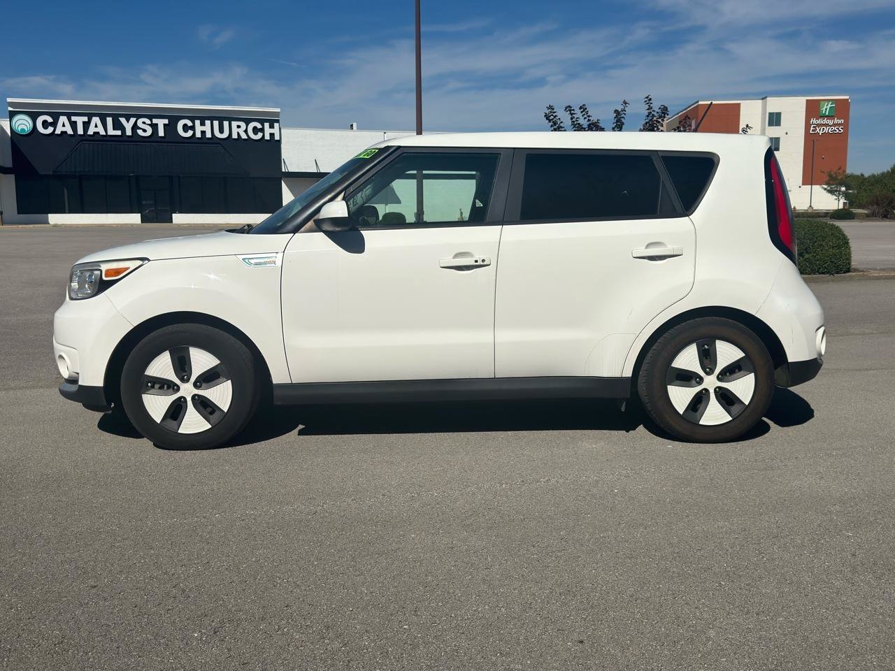 Used 2016 Kia Soul EV FWD image 2