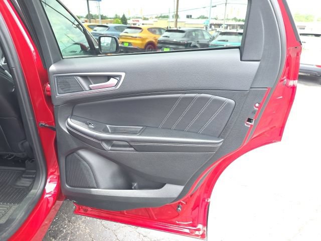 Used 2024 Ford Edge ST w/ Equipment Group 401A AWD/4WD image 43