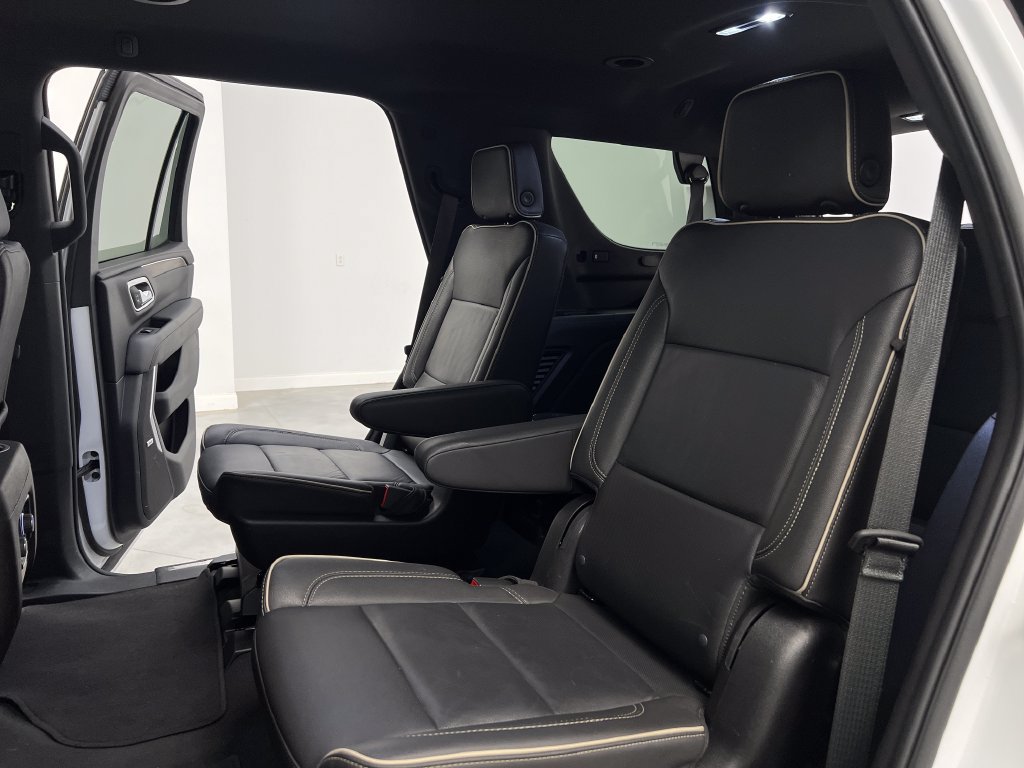 Used 2024 Chevrolet Tahoe Premier AWD/4WD image 18