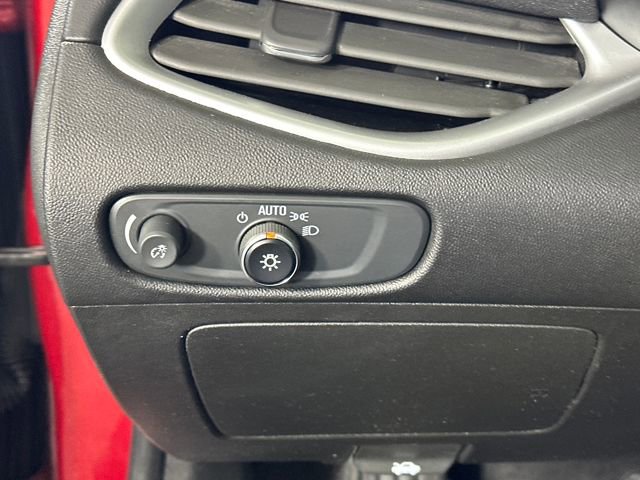 Used 2023 Chevrolet Malibu LT FWD image 19