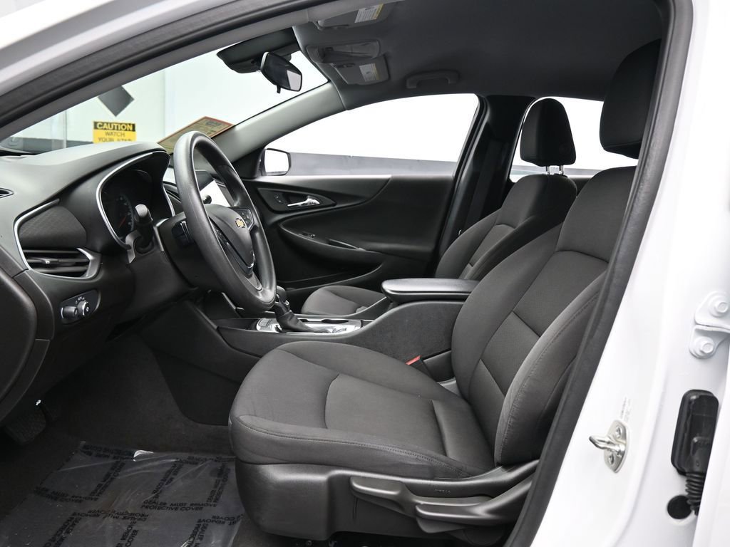 Used 2024 Chevrolet Malibu LS image 11
