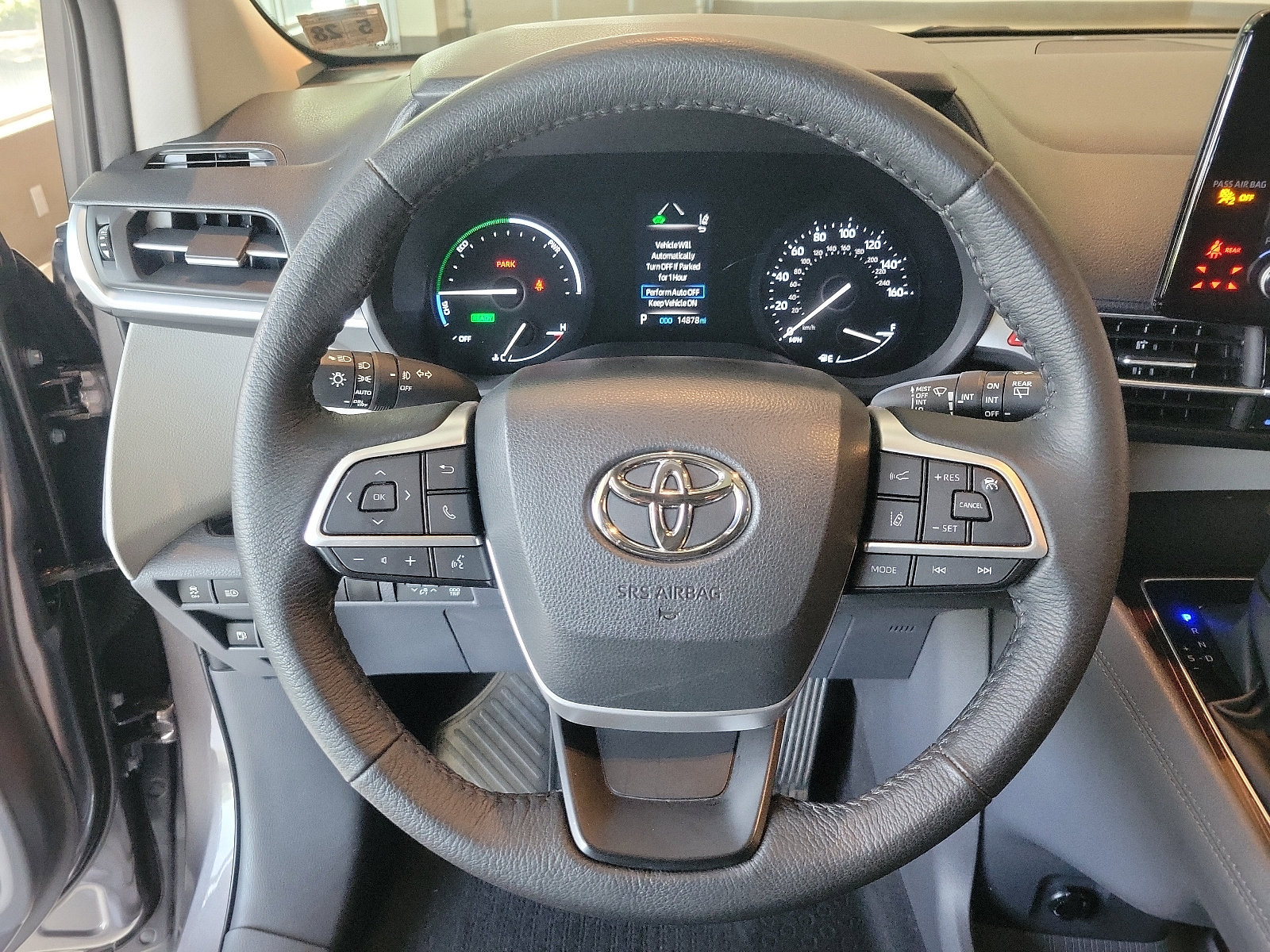 Certified 2023 Toyota Sienna XLE image 19