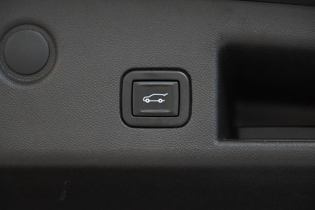 Used 2021 Chevrolet Equinox LT FWD image 10