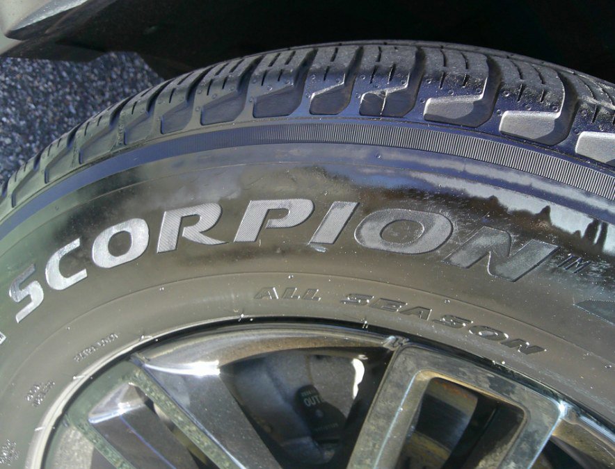 Used 2023 Land Rover Defender 110 S image 53