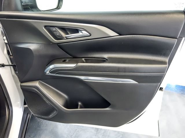 Used 2024 Chevrolet Traverse LT image 34