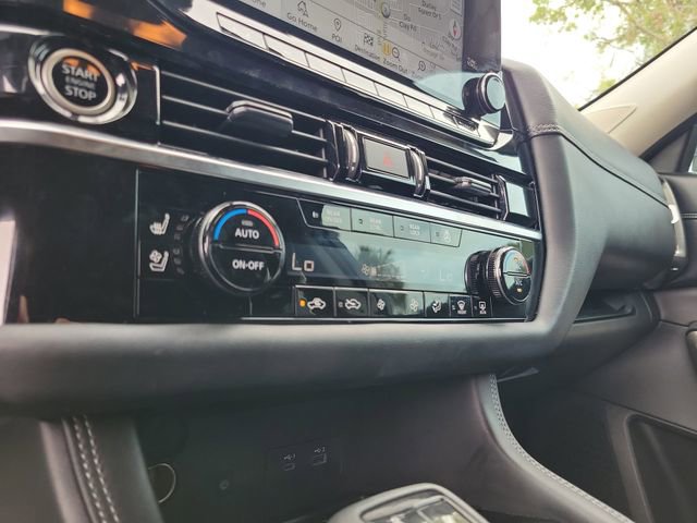 Used 2023 Nissan Pathfinder Platinum w/ Cargo Package AWD/4WD image 23