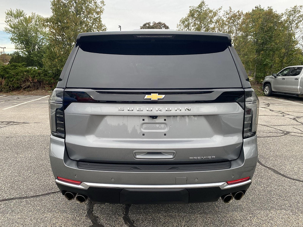 Certified 2026 Chevrolet Suburban Premier AWD/4WD image 5