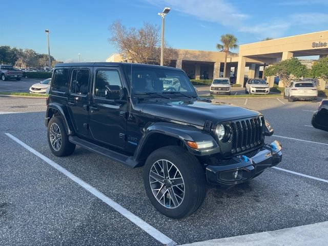 Used 2022 Jeep Wrangler Unlimited Sahara image 3