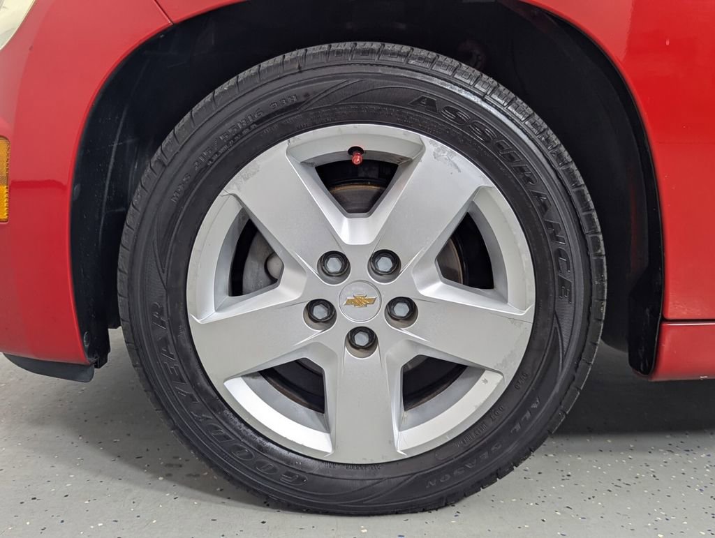 Used 2011 Chevrolet HHR LT FWD image 9