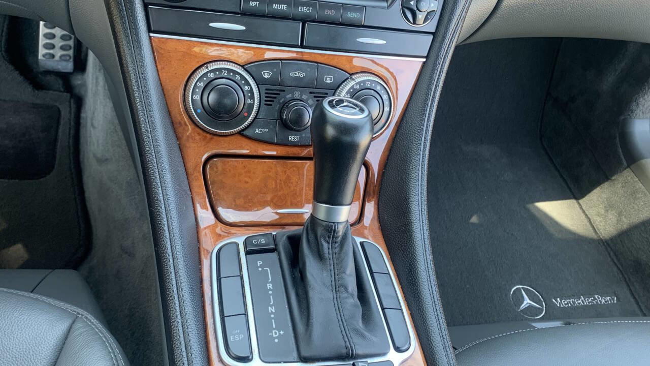 Used 2005 Mercedes-Benz SL 500 image 25
