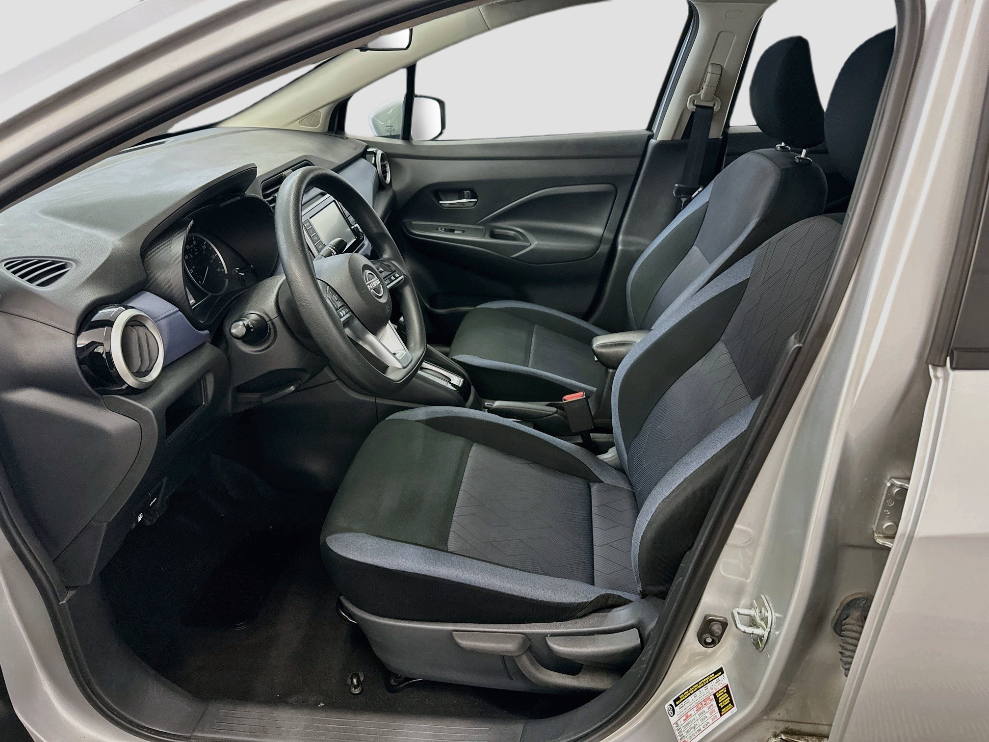 Used 2024 Nissan Versa SV FWD image 13