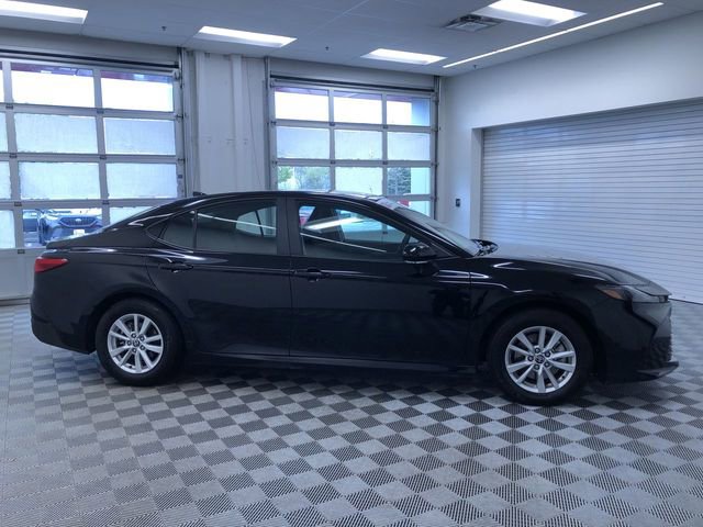 Certified 2026 Toyota Camry LE FWD image 32