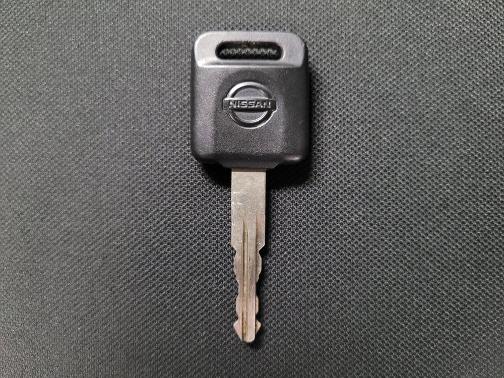 Used 2024 Nissan Versa S w/ Trunk Package FWD image 32