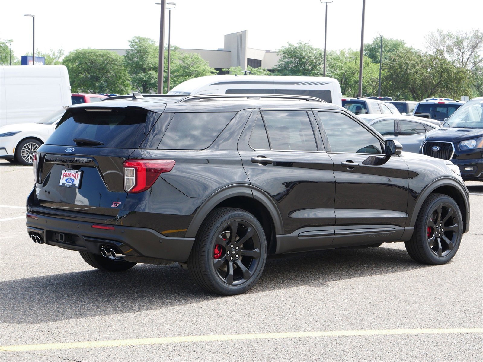 Used 2022 Ford Explorer ST w/ Equipment Group 401A image 5
