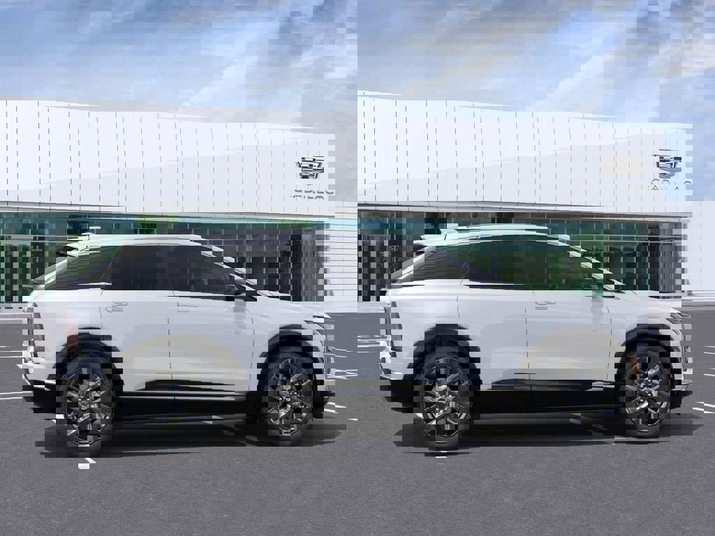 New 2026 Cadillac Optiq Luxury 1 w/ LPO, Floor Liner Package AWD/4WD image 7