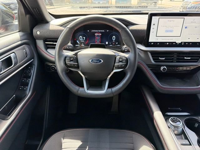 Used 2025 Ford Explorer ST-Line image 15